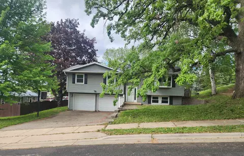 626 E Oak St, Cottage Grove, WI 53527
