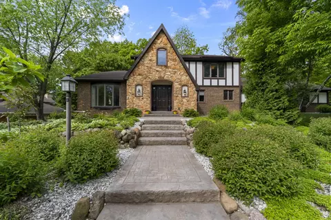 2899 Osmundsen Rd, Fitchburg, WI 53711