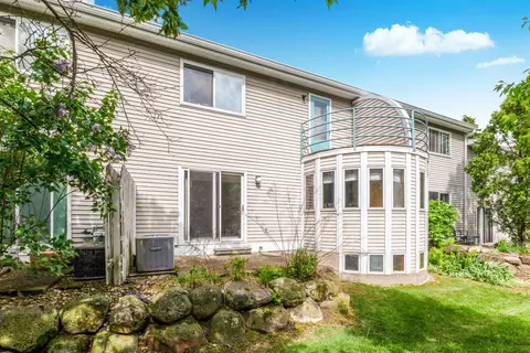 69 Ponwood Cir, Madison, WI 53717