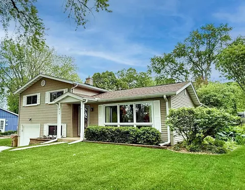 813 Redland Dr, Madison, WI 53714