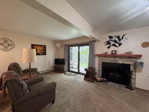 7 Maple Trl, Wisconsin Dells, WI 53965