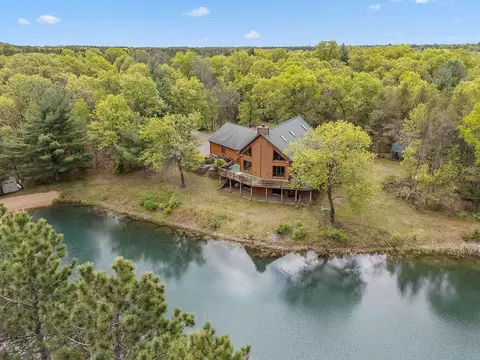 777 Golden Dr, Wisconsin Dells, WI 53965
