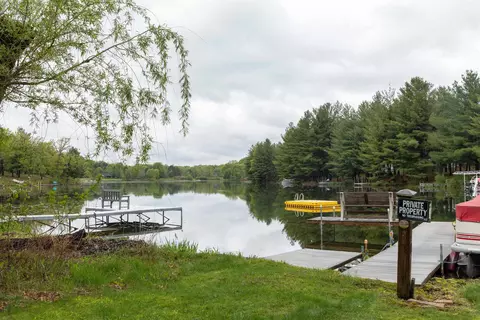 2847 County Road G, Oxford, WI 53952