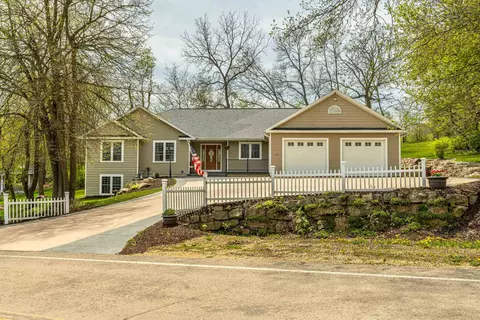220 Grove St, Ridgeway, WI 53582