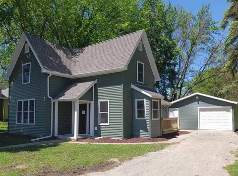 306 W Madison Ave, Milton, WI 53563