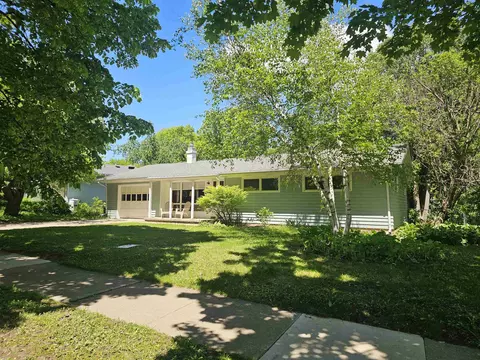 4910 Marathon Dr, Madison, WI 53705