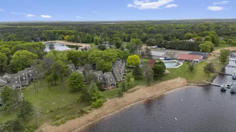 w5204 North Osprey Drive, New Lisbon, WI 53950