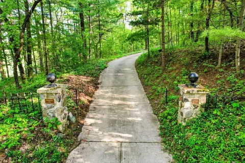 1787 Strawberry Rd, Deerfield, WI 53531