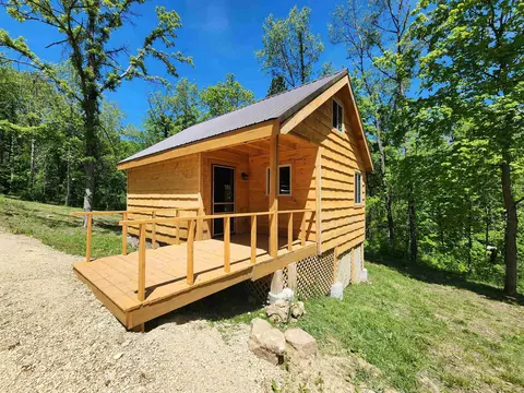 13486 Gurnsey Rd, Ferryville, WI 54628