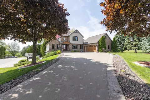 800 Ridge Ave, Platteville, WI 53818