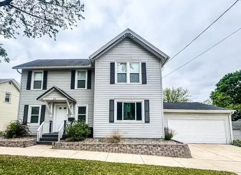 509 E Jefferson St, Stoughton, WI 53589