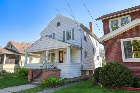 528 Walton Pl, Madison, WI 53704