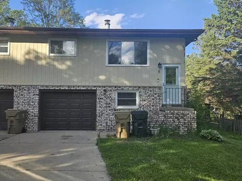 5 Della Ct, Madison, WI 53714