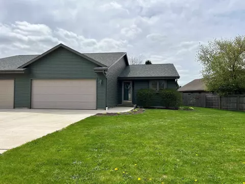 1015 Sue Ln, Milton, WI 53563