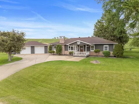 n3504 Wisconsin 80, Elroy, WI 53929