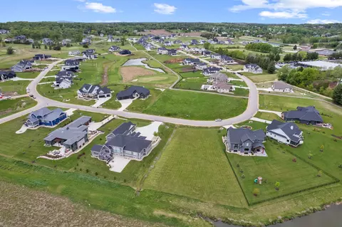 L 26 Colonial Way, Verona, WI 53593
