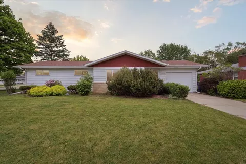 2205 Rutledge Ave, Janesville, WI 53545