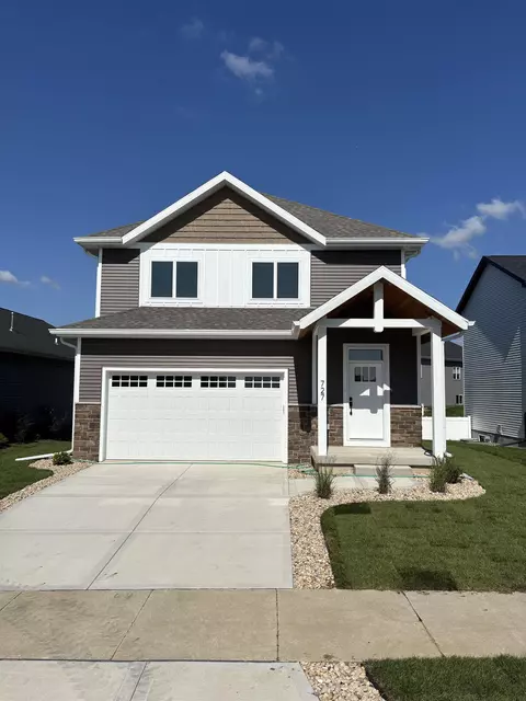 727 Schubert St, Verona, WI 53593