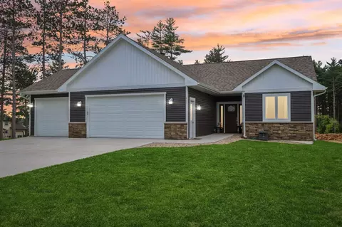 807 Saddle Rdg, Portage, WI 53901