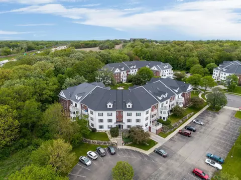 10 Kings Mill Cir #113, Madison, WI 53718