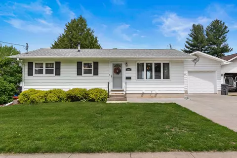 209 Hammond St, Randolph, WI 53956