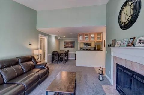 2 Captains Ct #5, Madison, WI 53719