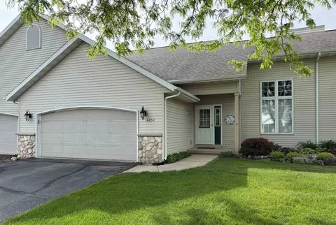 4454 Woodgate Dr, Janesville, WI 53546