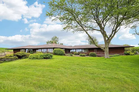 1510 County Road Qq, Mineral Point, WI 53565