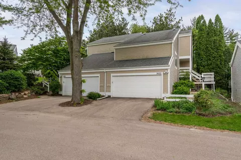 7423 Cedar Creek Trl, Madison, WI 53717