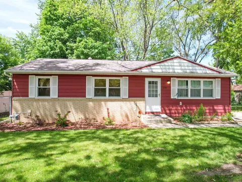 2508 Robinson Dr, Beloit, WI 53511