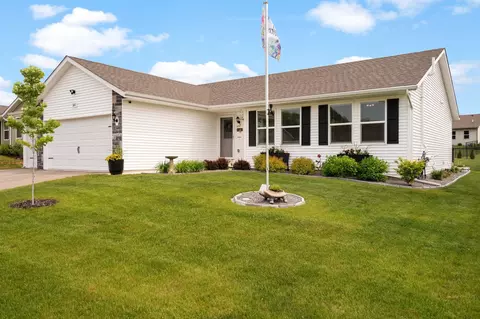 3120 Emerald Dr, Janesville, WI 53546