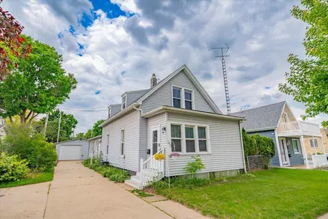 614 Dewitt St, Portage, WI 53901