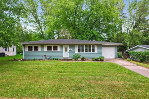 109 Cherry St, Edgerton, WI 53534