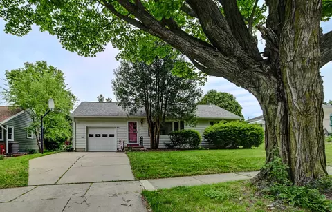 613 Anthony Ln, Madison, WI 53711