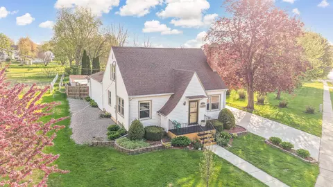 204 Jackson St, Reeseville, WI 53579