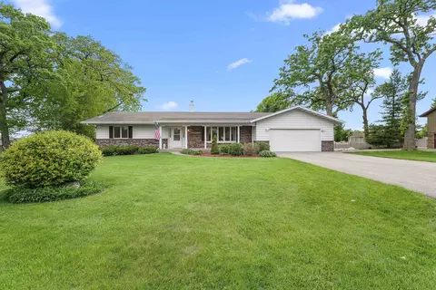 n8005 Elser Drive, Beaver Dam, WI 53916