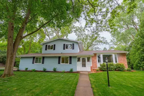 5317 S Hill Dr, Madison, WI 53705