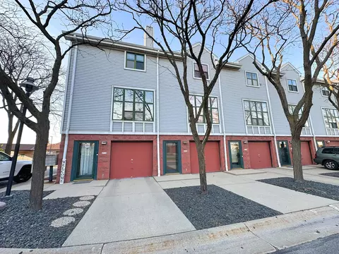4510 W Westchester Sq, Milwaukee, WI 53214
