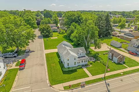 5803 Main St, Mcfarland, WI 53558