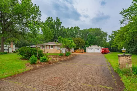 5241 Dommers Dr, Fitchburg, WI 53711