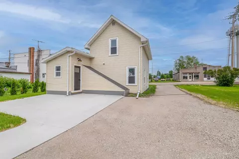 103 S Madison St, Friesland, WI 53935