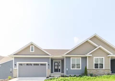 706 Cozy Farm Rd, Waunakee, WI 53597