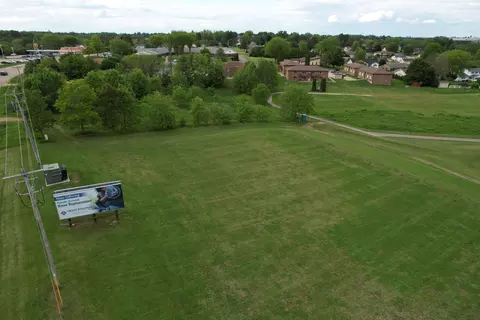 1500 S Madison St, Lancaster, WI 53813