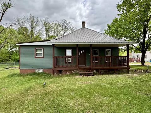 2274 Railroad St, Woodford, WI 53599
