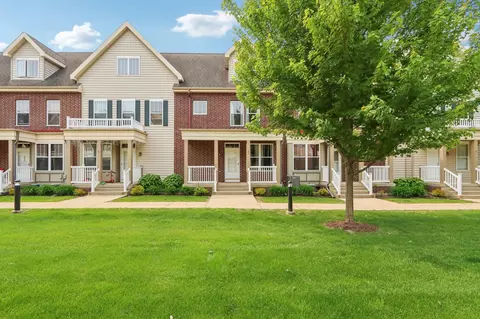 63 S Gardens Way, Fitchburg, WI 53711