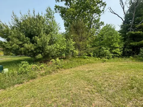405 Oakbrook Ct, Wisconsin Dells, WI 53965