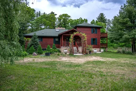 N5824 Highway 12/16, New Lisbon, WI 53950
