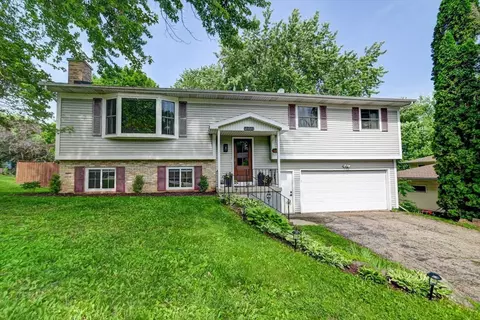 2723 Tami Trl, Fitchburg, WI 53711