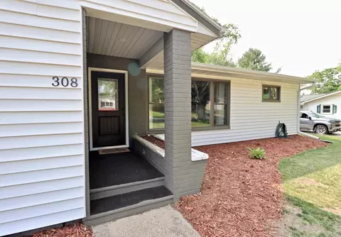 308 Gifford St, Orfordville, WI 53576