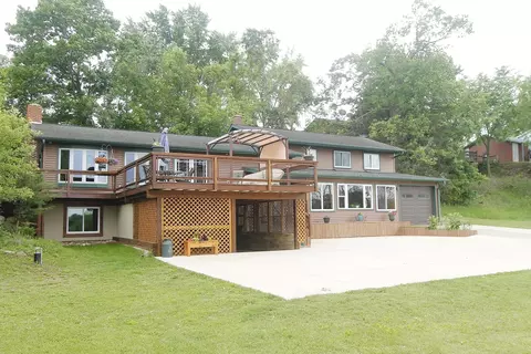 w192 Riverview Drive, Montello, WI 53949